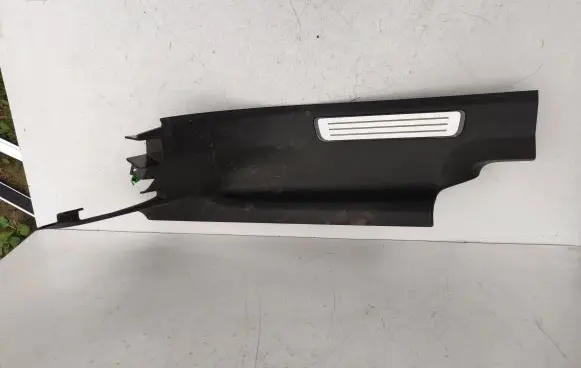 Volvo XC90 Front sill trim cover 31363747 A046301