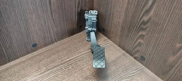 Volkswagen Transporter - Caravelle T5 Accelerator throttle pedal 7H1723503F 7H1723503