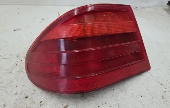 Mercedes-Benz E W210 Rear/tail lights 115190B