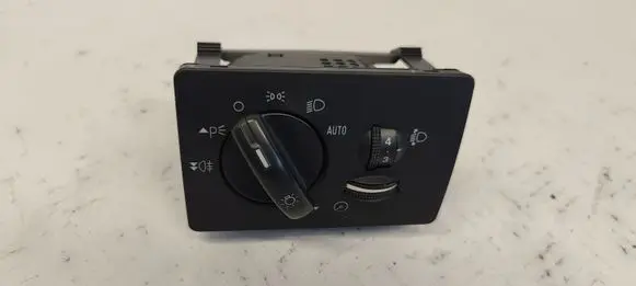 Ford C-MAX II Light switch 7M5T13A024CA