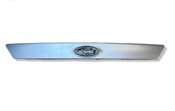 Ford Focus Trunk door license plate light bar BM51A43404AEW
