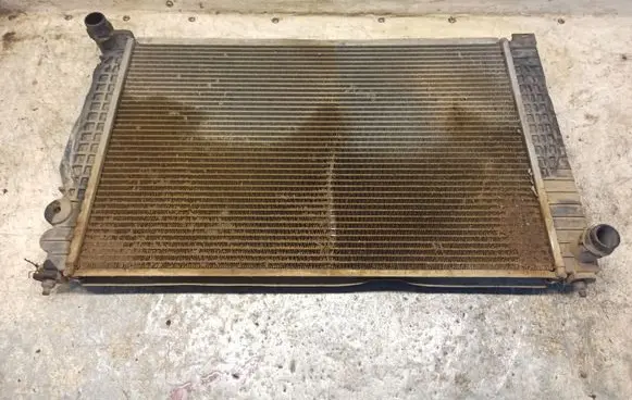 Audi A6 S6 C5 4B Coolant radiator