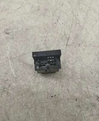 Fog light switch