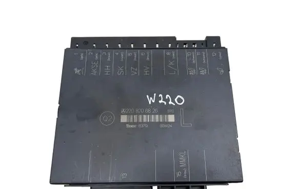 Mercedes-Benz S W220 Seat control module 2208206826