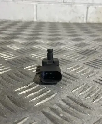 BMW 3 E90 E91 Air pressure sensor 779226001