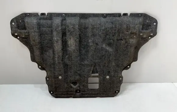 Ford Focus Engine splash shield/under tray 