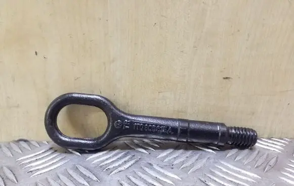 Volkswagen PASSAT CC Towing hook eye 1T0805616A