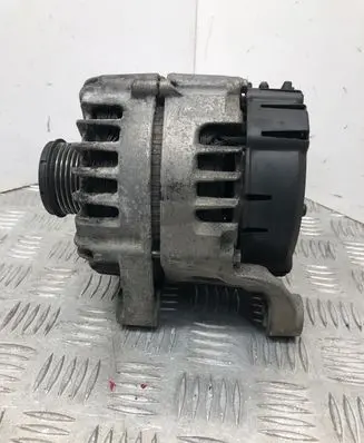 BMW 4 F32 F33 Generator/alternator 8570675 2616716D FG23S068