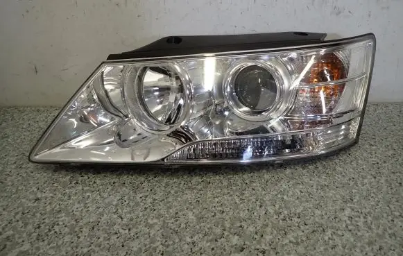 Hyundai Sonata Headlight/headlamp