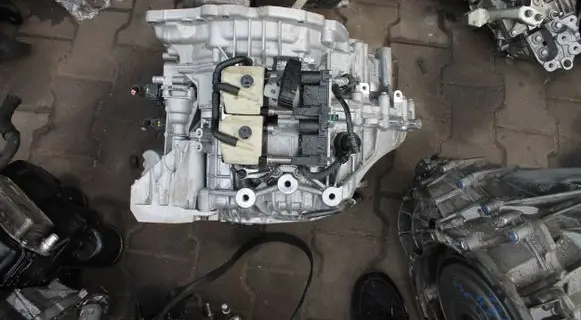 Volvo XC40 Automatic gearbox P1285513