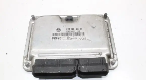Skoda Fabia Mk1 (6Y) Engine control unit/module 038906012CE 0281010257