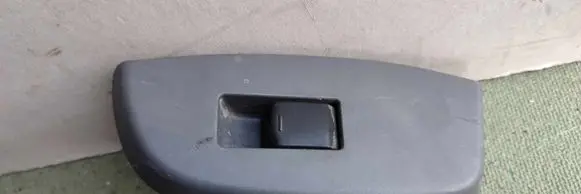 Nissan NV200 Electric window control switch 70960BJ01C