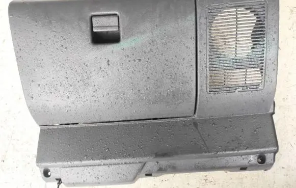 Toyota Corolla E90 Glove box