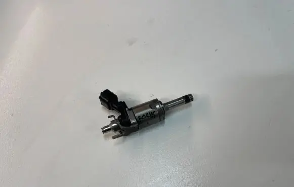 Ford Focus Fuel injector CM5EBB CM5EBBAN0021
