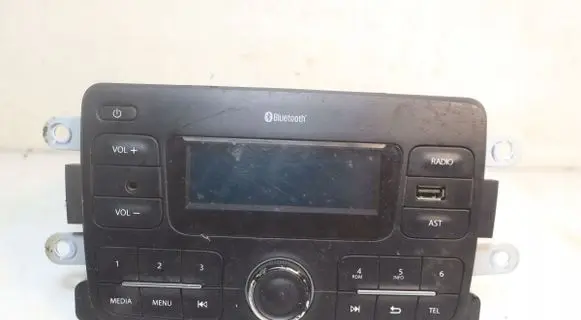Dacia Dokker Radio/GPS head unit trim 