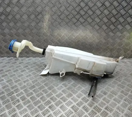 Volvo S90, V90 Windshield washer fluid reservoir/tank 31662428 31662427