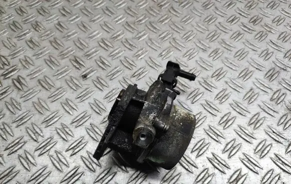 Nissan Qashqai+2 Vacuum pump 8201005306C