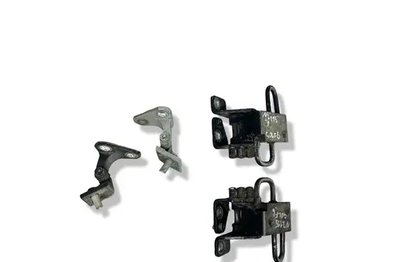 Volkswagen Golf VI Front door hinge set 1K0831412C A046575 1K0831401