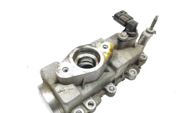Rocker cam cover