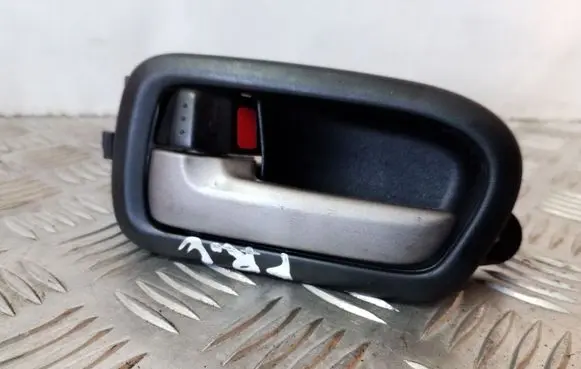 Suzuki Grand Vitara II Front door interior handle