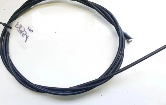 Skoda Fabia Mk1 (6Y) Handbrake/parking brake wiring cable 