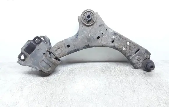 Volvo V60 Front lower control arm/wishbone