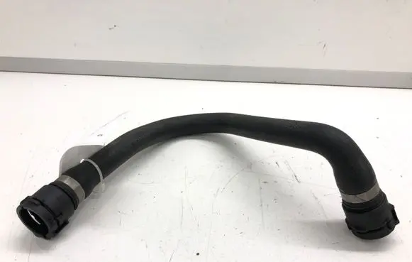 BMW 5 E60 E61 Engine coolant pipe/hose 6917697