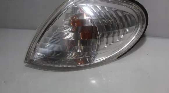 Nissan Almera N16 Front indicator light