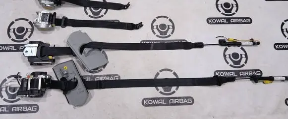 Audi Q5 SQ5 FY Set of seat belts 