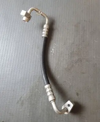 Air conditioning (A/C) pipe/hose