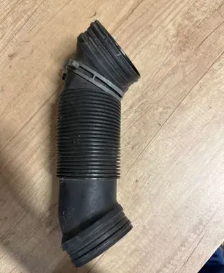 Audi A3 S3 8P Air intake hose/pipe 1K0129684L