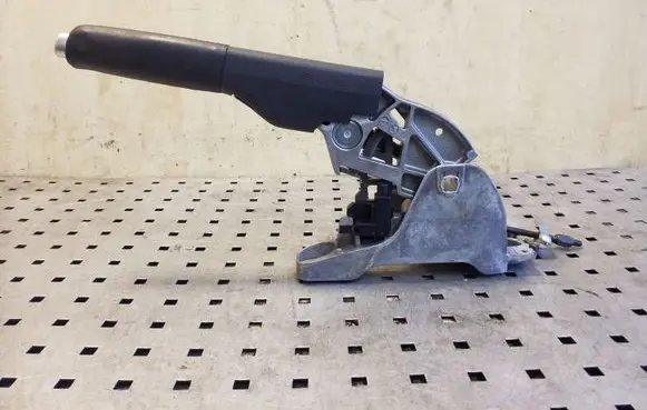 Handbrake/parking brake lever assembly