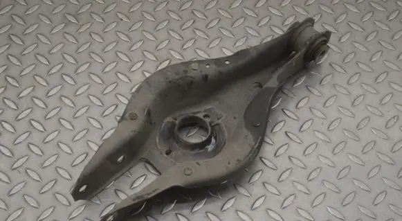 BMW 4 F32 F33 Rear upper control arm/wishbone 6867540