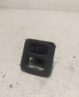 Mitsubishi Pajero Interior lighting switch R402645