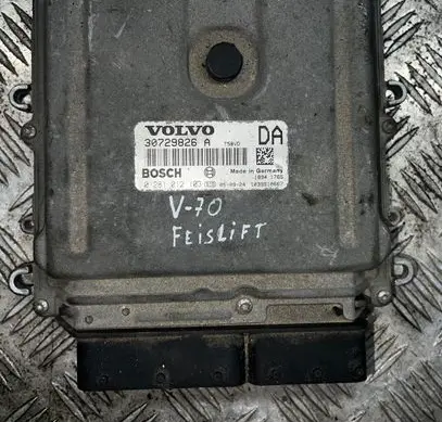 Volvo V70 Engine control unit/module 30729826A 0281012103