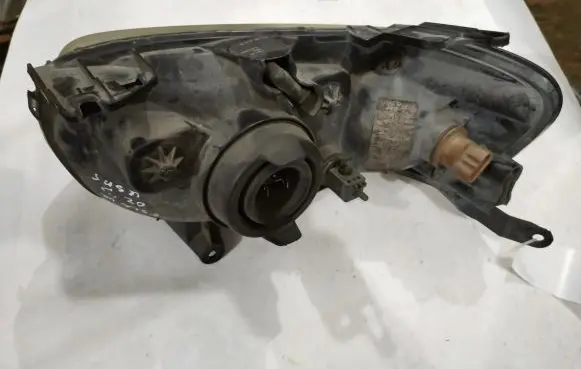 Ford Escape Headlight/headlamp
