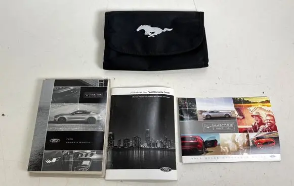 Ford Mustang VI User manual GR3J19G217AA