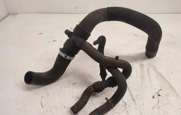 Citroen C4 I Picasso Engine coolant pipe/hose