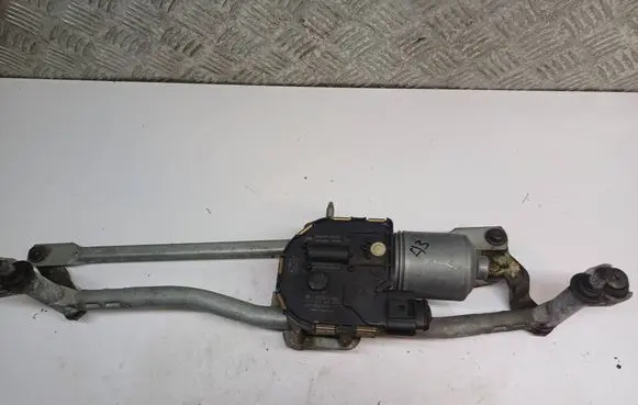 Audi A3 S3 8P Front wiper linkage and motor 8P1955119F SW0050 0390241656