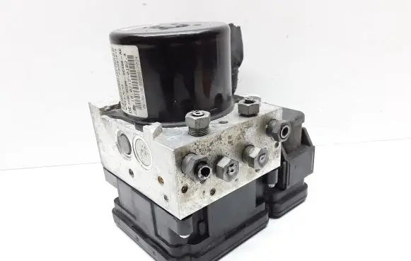Volvo XC60 ABS Pump 30681619