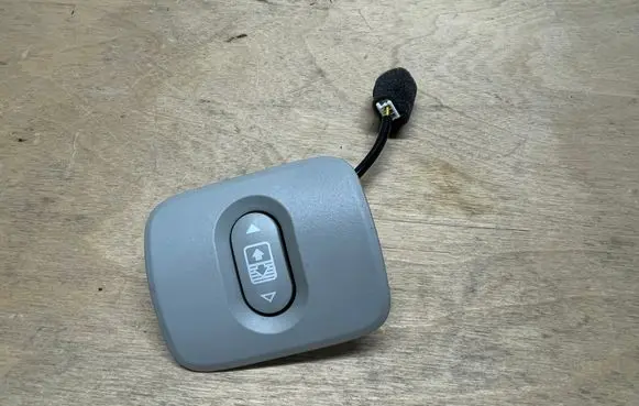 Nissan Qashqai Sunroof switch 