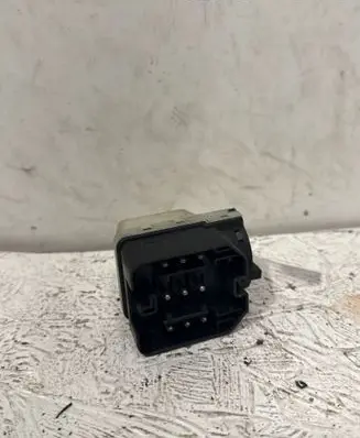 BMW 7 E38 Ignition lock contact 690192
