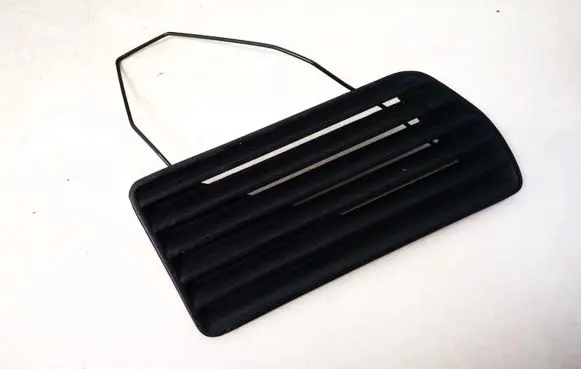 Audi A6 S6 C4 4A Dash center air vent grill 4a1819794a
