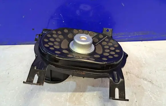 Jaguar XE Subwoofer speaker GX7318808AC