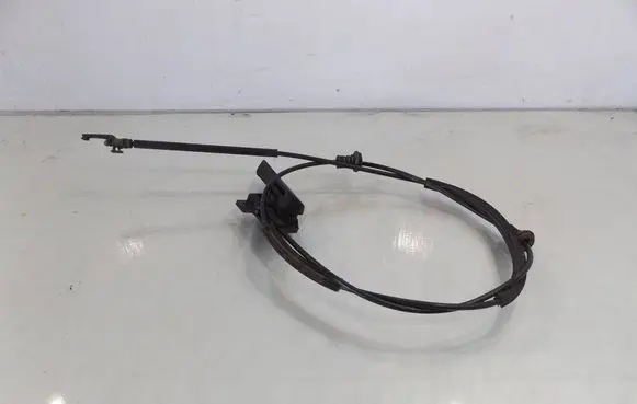 Volkswagen Polo IV 9N3 Engine bonnet/hood lock release cable