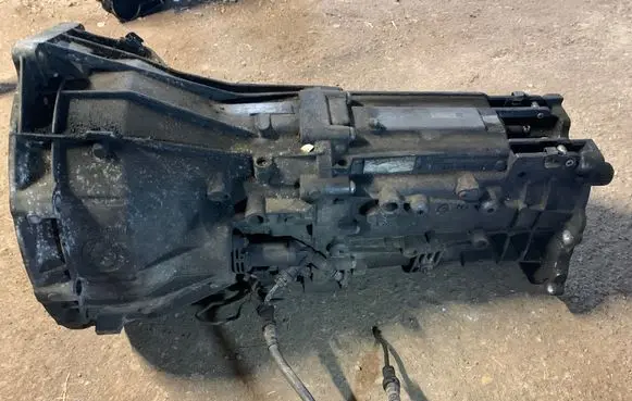 BMW X3 E83 Manual 6 speed gearbox 1069301108 1069401105