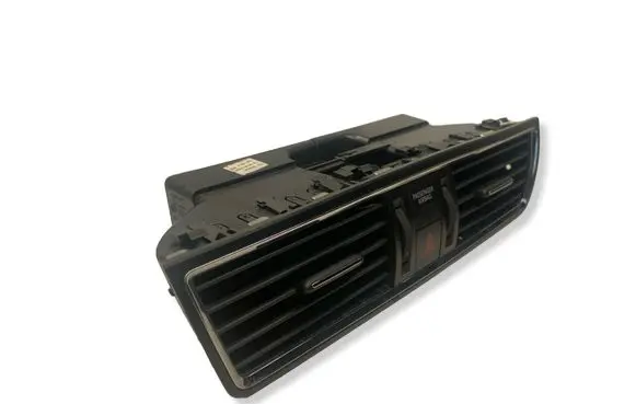 Seat Toledo IV (NH) Dash center air vent grill 5JA820951B