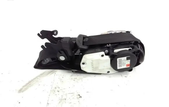 Mercedes-Benz E A207 Front seatbelt 620020200 621933200E
