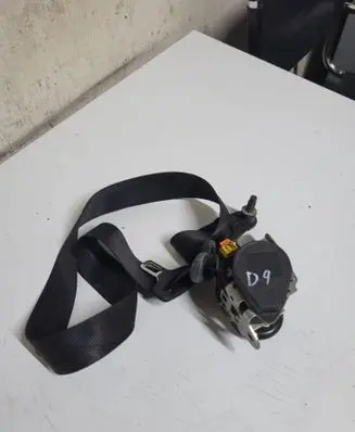Mercedes-Benz B W245 Front seatbelt 1698603485
