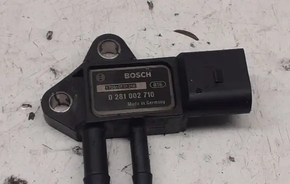 Audi Q7 4L Air pressure sensor 0281002710